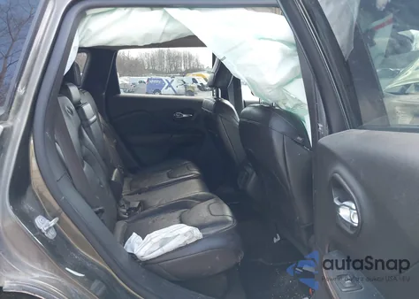 2015 Jeep Cherokee Trailhawk из США, поврежденный, VIN 1C4PJMBS1FW697654